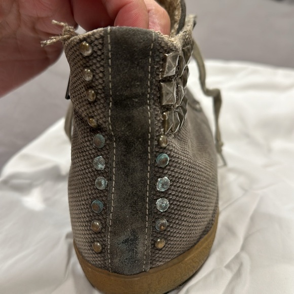 Use condition, good, golden goose sneakers,grey Jean color.Zipper on side - Picture 6 of 13